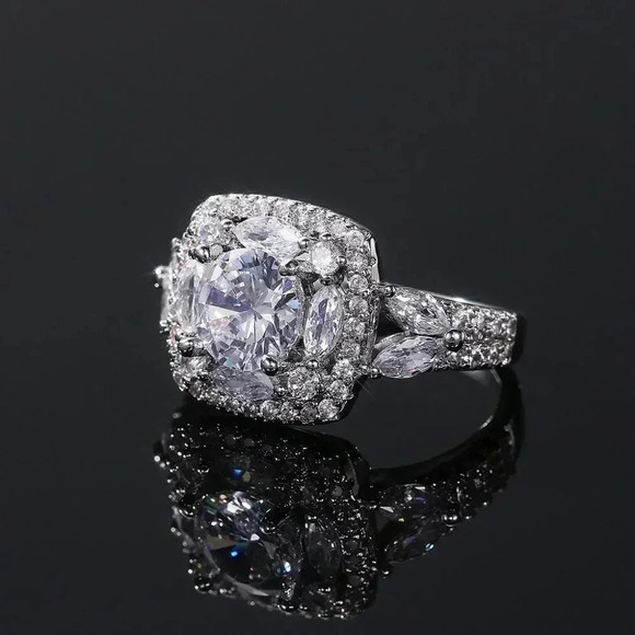 ▶SHINY ROUND CZ SQUARE 925 STERLING SILVER LUXURY WEDDING RINGS FOR WOMEN, L053 - Picture 6 of 7